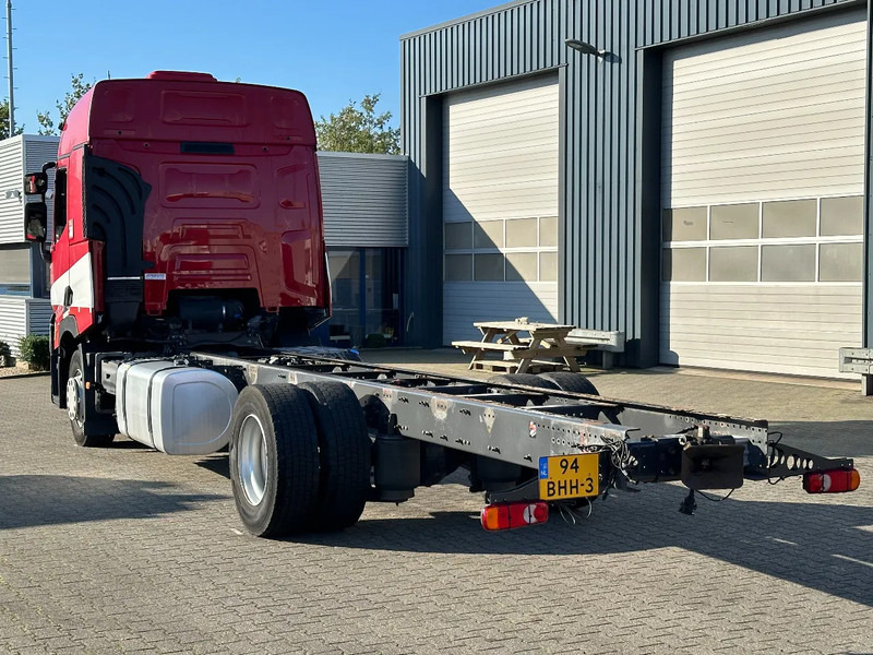 Renault T380 Comfort 4x2 Chassis / Euro 6 / Apk *NL-Truck* - Cab chassis truck: picture 4 Renault T380 Comfort 4x2 Chassis / Euro 6 / Apk *NL-Truck* - Cab chassis truck: picture 4