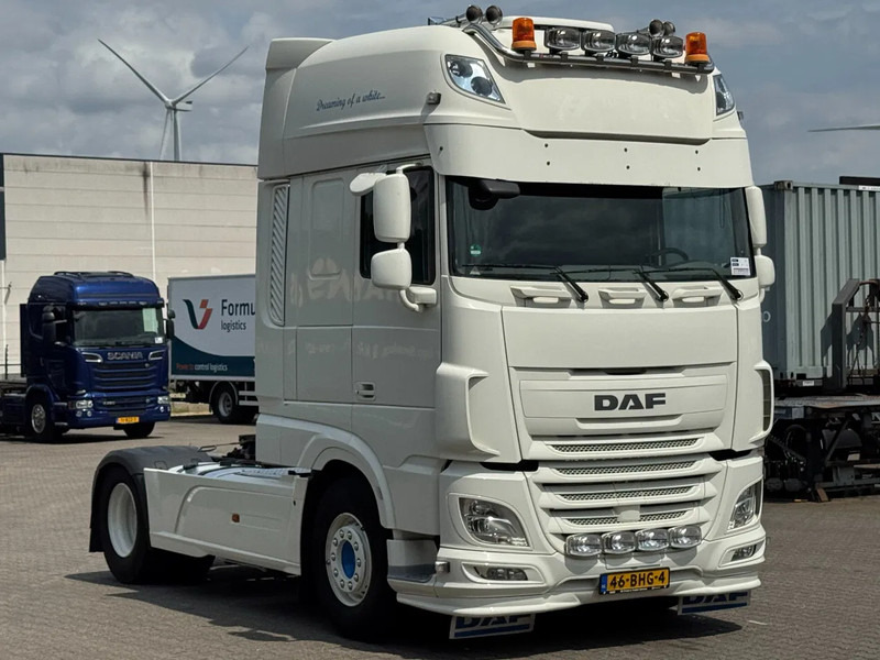 DAF XF 440 Super Space Cab 2 Tanks *NL-Truck* - Tractor unit: picture 2 DAF XF 440 Super Space Cab 2 Tanks *NL-Truck* - Tractor unit: picture 2