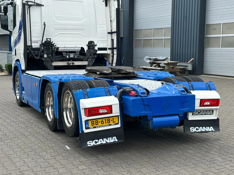 Scania R650 V8 6x2 Boogie / Retarder / Full Air / Hydrauliek / Full Spoiler - Tractor unit: picture 5 Scania R650 V8 6x2 Boogie / Retarder / Full Air / Hydrauliek / Full Spoiler - Tractor unit: picture 5