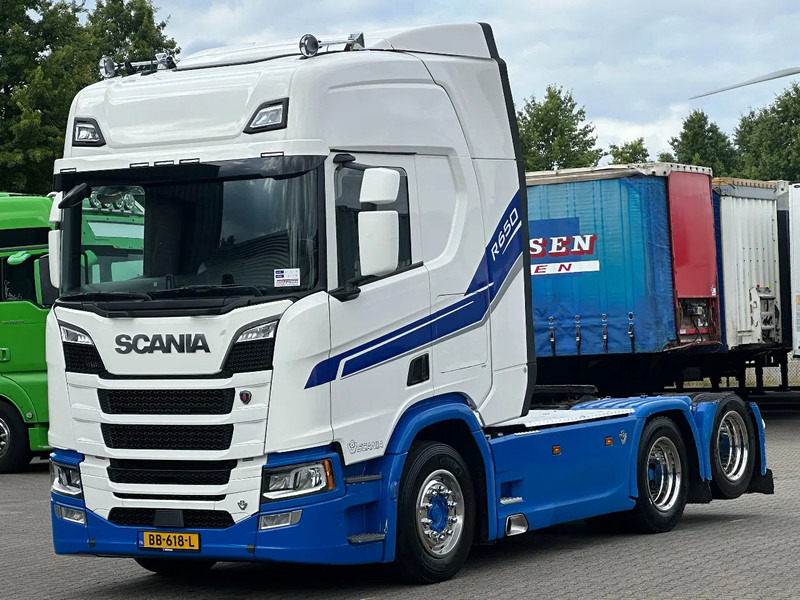 Scania R650 V8 6x2 Boogie / Retarder / Full Air / Hydrauliek / Full Spoiler - Tractor unit: picture 1 Scania R650 V8 6x2 Boogie / Retarder / Full Air / Hydrauliek / Full Spoiler - Tractor unit: picture 1