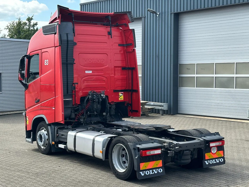 Volvo FH 420 Low Deck / Euro 6 / Globetrotter / 2 Tank / Smart Tacho! - Tractor unit: picture 4 Volvo FH 420 Low Deck / Euro 6 / Globetrotter / 2 Tank / Smart Tacho! - Tractor unit: picture 4