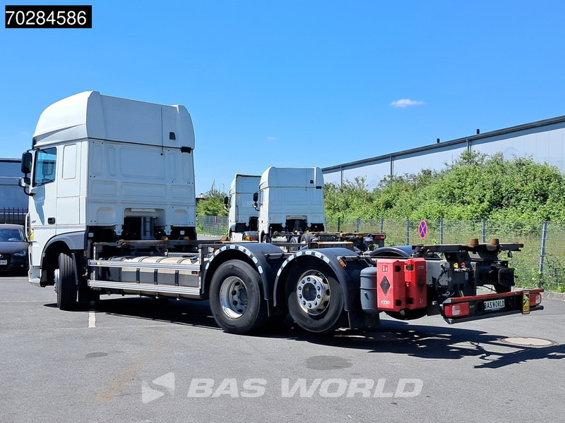 DAF XF 450 6X2 SSC Retarder 2x Tanks Liftachse Standklima LED ACC - Container transporter/ Swap body truck: picture 2 DAF XF 450 6X2 SSC Retarder 2x Tanks Liftachse Standklima LED ACC - Container transporter/ Swap body truck: picture 2