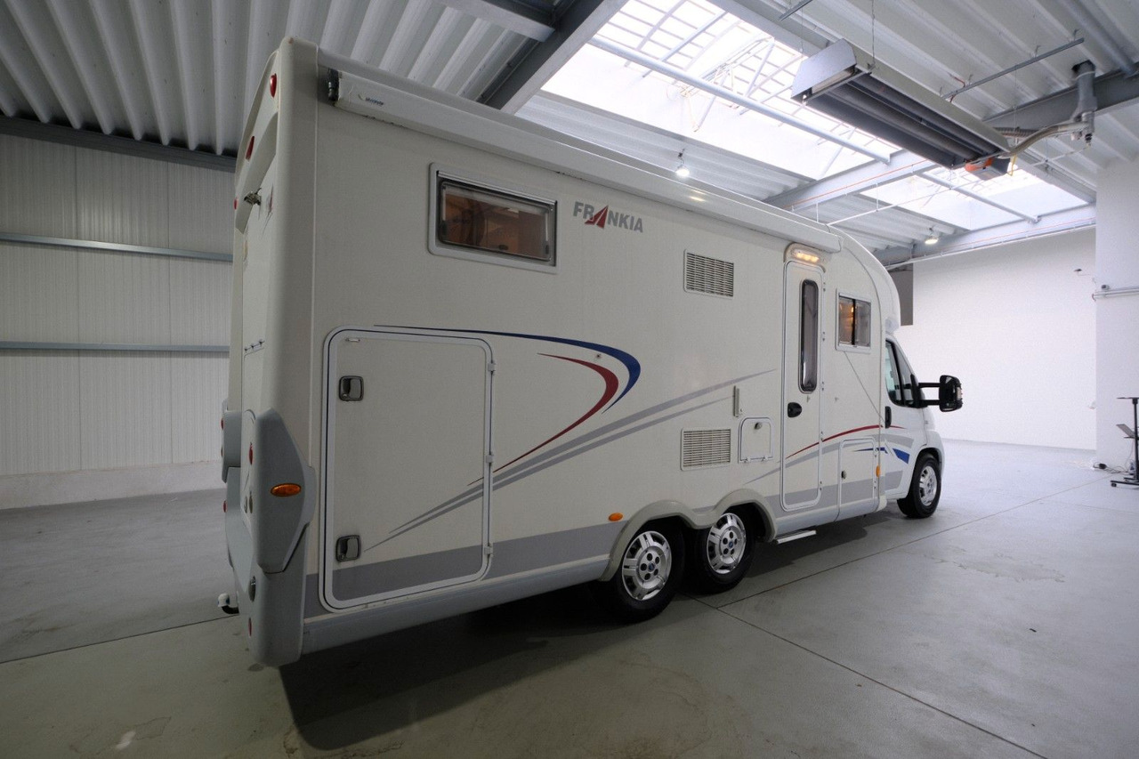 Frankia T 740 BD/Festbett/Garage/Klima/Solar/158 PS - Semi-integrated motorhome: picture 2 Frankia T 740 BD/Festbett/Garage/Klima/Solar/158 PS - Semi-integrated motorhome: picture 2