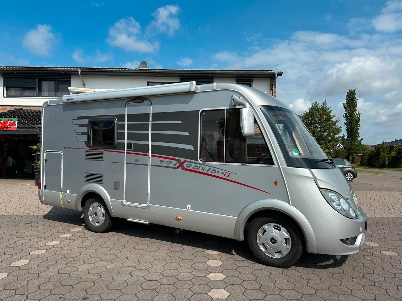 HYMER / ERIBA / HYMERCAR Exsis I 512 Silverline/Festbett/Garage/Klima - Integrated motorhome: picture 2 HYMER / ERIBA / HYMERCAR Exsis I 512 Silverline/Festbett/Garage/Klima - Integrated motorhome: picture 2