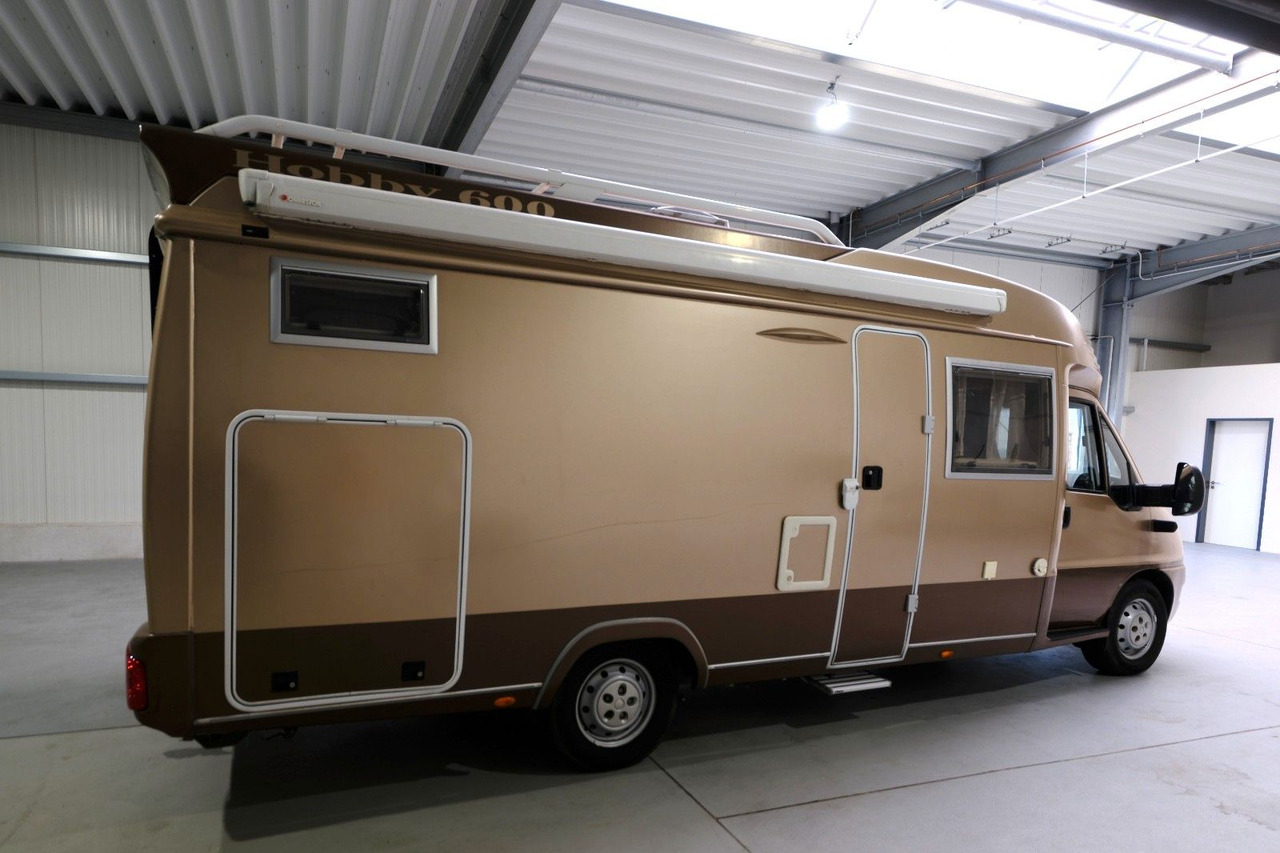 Hobby T 690 GES/Einzelbetten/2xKlima/Solar/Garage/AHK - Semi-integrated motorhome: picture 5 Hobby T 690 GES/Einzelbetten/2xKlima/Solar/Garage/AHK - Semi-integrated motorhome: picture 5