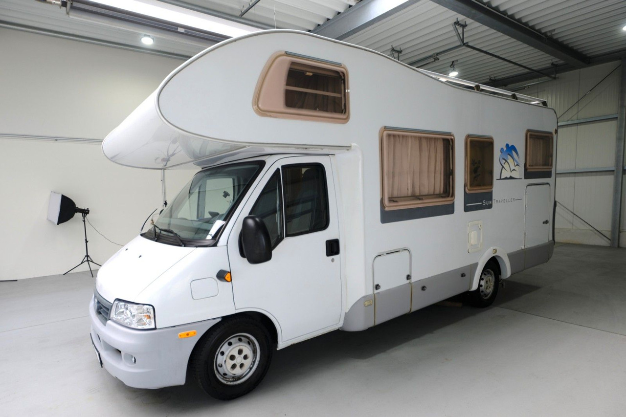 Knaus Sun Traveller 658 LG/Festbett/ DPF Grün/Garage - Alcove motorhome: picture 2 Knaus Sun Traveller 658 LG/Festbett/ DPF Grün/Garage - Alcove motorhome: picture 2