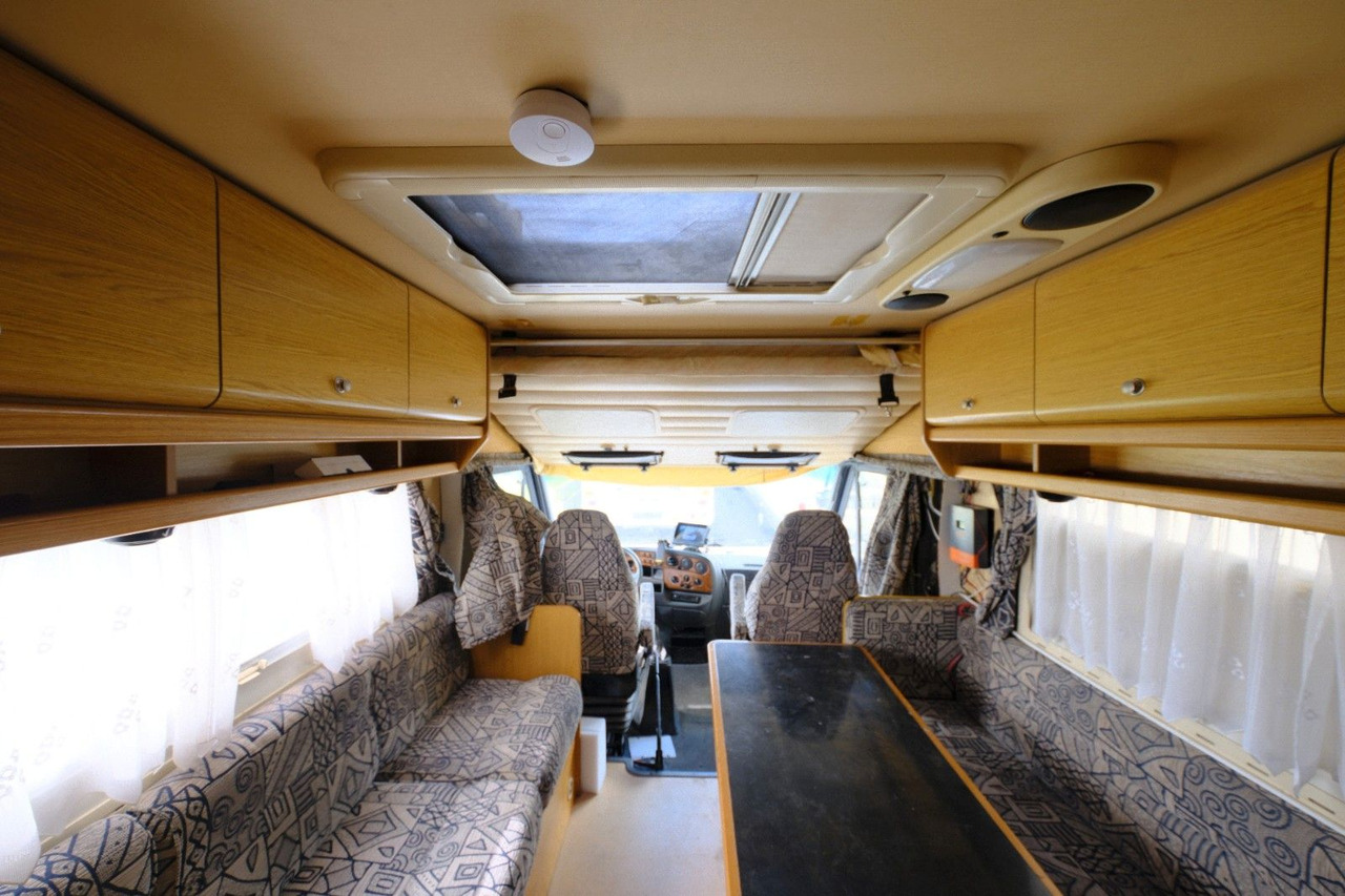 Laika Ecovip 400 I/Hubbett/Standklima/Markise/Solar - Integrated motorhome: picture 4 Laika Ecovip 400 I/Hubbett/Standklima/Markise/Solar - Integrated motorhome: picture 4