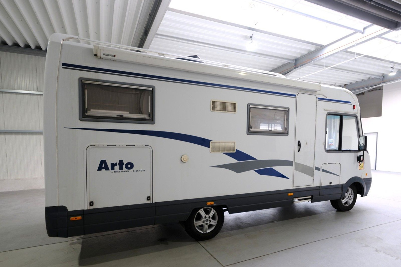 Niesmann + Bischoff Arto 59G/Automatik/Festbett+Hubbett/Klima/Solar - Integrated motorhome: picture 4 Niesmann + Bischoff Arto 59G/Automatik/Festbett+Hubbett/Klima/Solar - Integrated motorhome: picture 4
