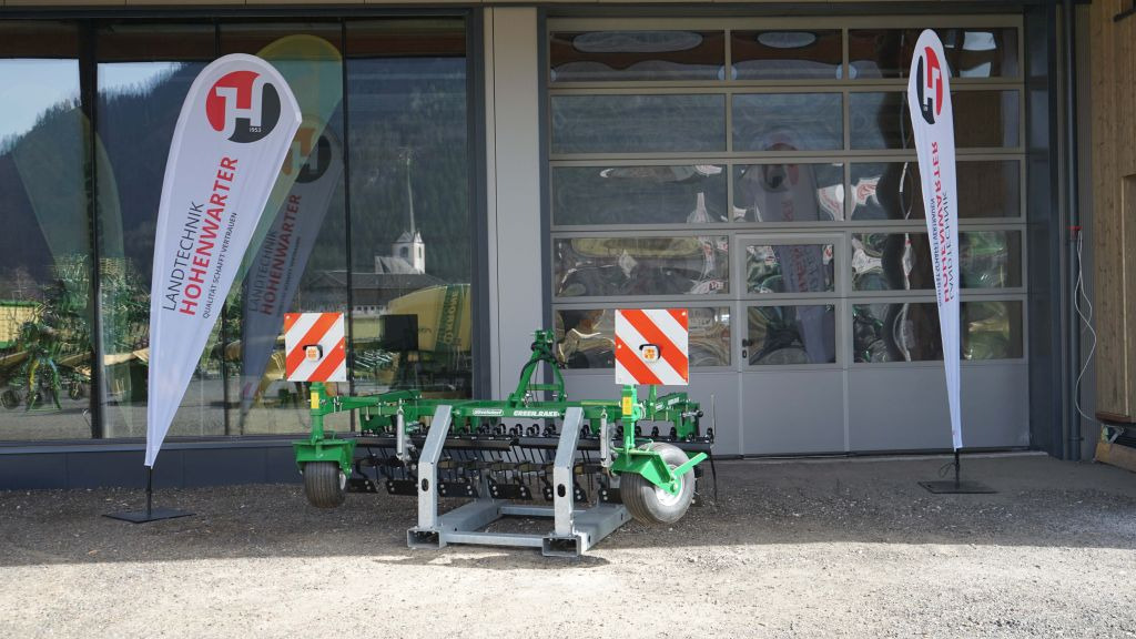 Düvelsdorf GREEN.RAKE vario 2,5m (20605) - Spring tine harrow: picture 1 Düvelsdorf GREEN.RAKE vario 2,5m (20605) - Spring tine harrow: picture 1