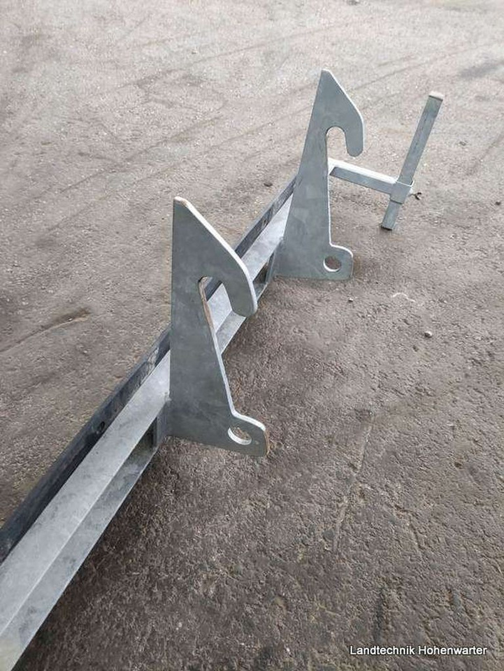 Gummischieber mit Weidemann Aufnahme (Eigenbau) (14640) - Blade for Agricultural machinery: picture 4 Gummischieber mit Weidemann Aufnahme (Eigenbau) (14640) - Blade for Agricultural machinery: picture 4