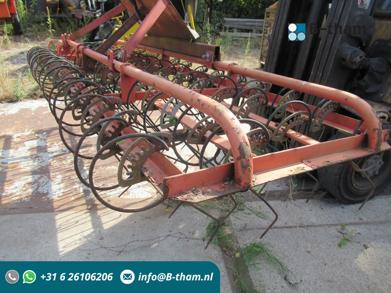 Lely Eg 240 CM breed - Harrow: picture 1 Lely Eg 240 CM breed - Harrow: picture 1