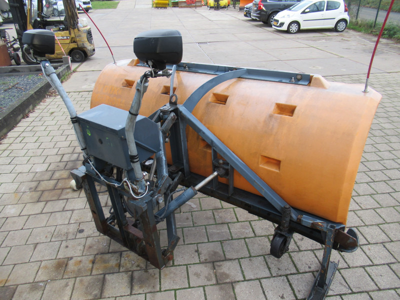 NIDO SNK 240-R EPZ 24V 270CM Schneepflug Snow Plow Sneeuwploeg - Snow removal vehicle: picture 4 NIDO SNK 240-R EPZ 24V 270CM Schneepflug Snow Plow Sneeuwploeg - Snow removal vehicle: picture 4