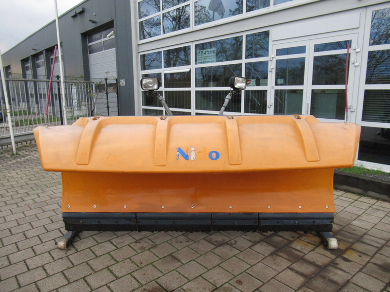 NIDO SNK 240-R EPZ 24V 270CM Schneepflug Snow Plow Sneeuwploeg - Snow removal vehicle: picture 2 NIDO SNK 240-R EPZ 24V 270CM Schneepflug Snow Plow Sneeuwploeg - Snow removal vehicle: picture 2