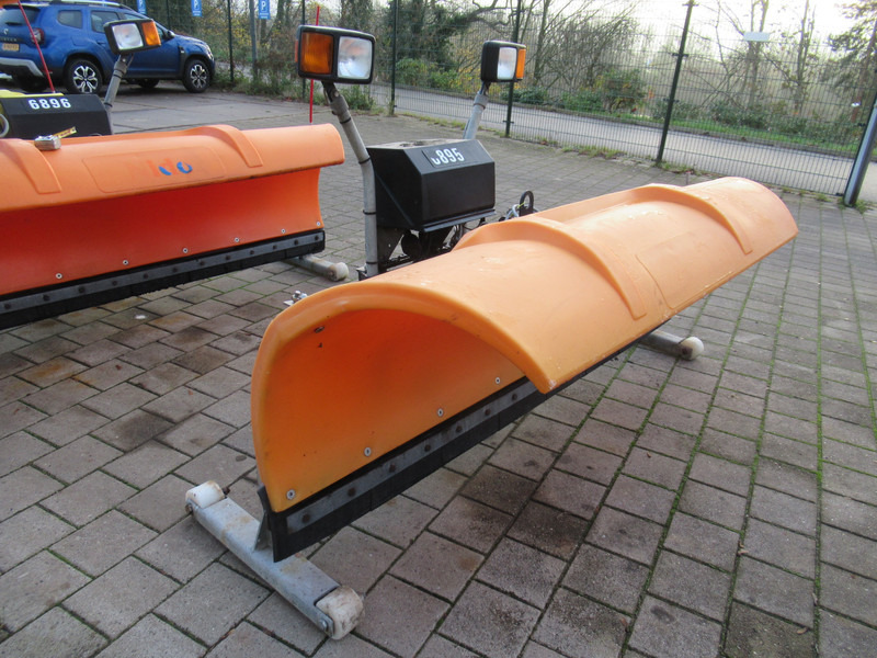 NIDO SNK24 12V HYDRO 240 cm Schneepflug, Snowplow, Sneeuwploeg - Snow removal vehicle: picture 5 NIDO SNK24 12V HYDRO 240 cm Schneepflug, Snowplow, Sneeuwploeg - Snow removal vehicle: picture 5