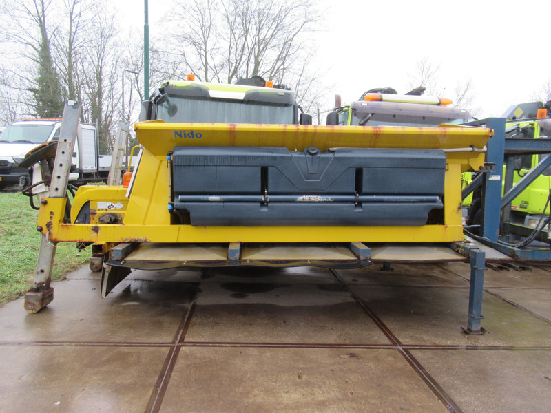 Sand/ Salt spreader NIDO STRATOS B40-36 PALN450 4M3 + 2.200L Salzstreuer Salt Spreader: picture 6