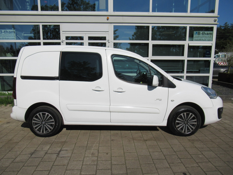 Peugeot Partner 120 1.6 BlueHDi 73KW L1Pro Automaat Galicia - Small van: picture 3 Peugeot Partner 120 1.6 BlueHDi 73KW L1Pro Automaat Galicia - Small van: picture 3