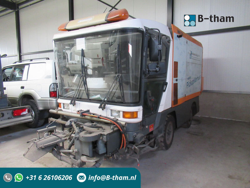 Ravo 530 + 3rd Borstel Brush - Road sweeper: picture 1 Ravo 530 + 3rd Borstel Brush - Road sweeper: picture 1