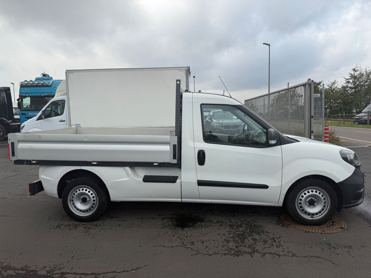 Fiat Doblò / Doblo Work Up Pritsche/Pick up/ AHK - Flatbed van: picture 4 Fiat Doblò / Doblo Work Up Pritsche/Pick up/ AHK - Flatbed van: picture 4