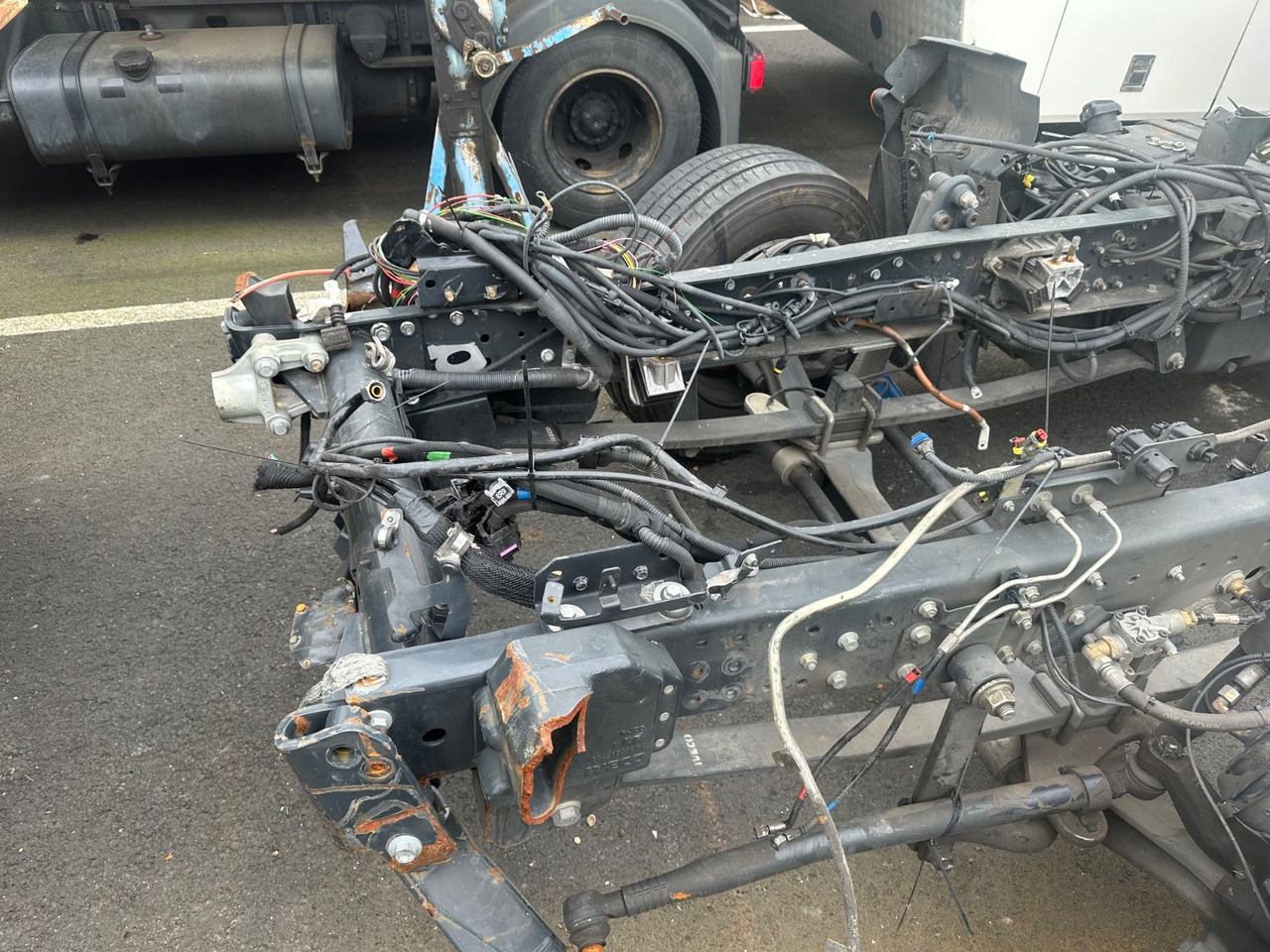 Iveco 110EL25 Unfallchassis ohne Motor/Getriebe - Cab chassis truck: picture 5 Iveco 110EL25 Unfallchassis ohne Motor/Getriebe - Cab chassis truck: picture 5