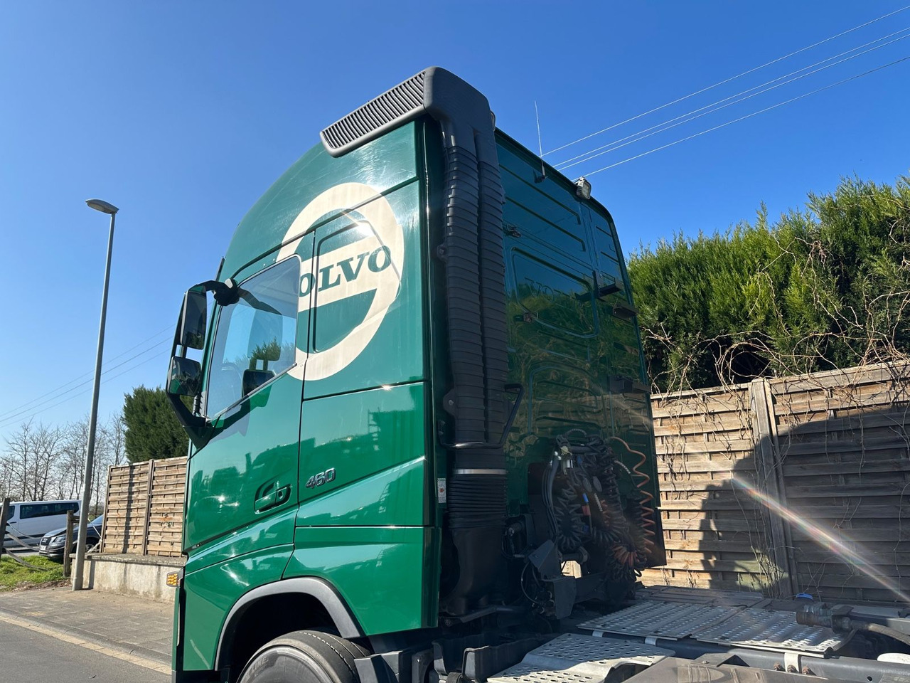 Volvo FH 460 *orig.KM/2-K-Hydraulic/1st owner/VEB+ - Tractor unit: picture 3 Volvo FH 460 *orig.KM/2-K-Hydraulic/1st owner/VEB+ - Tractor unit: picture 3
