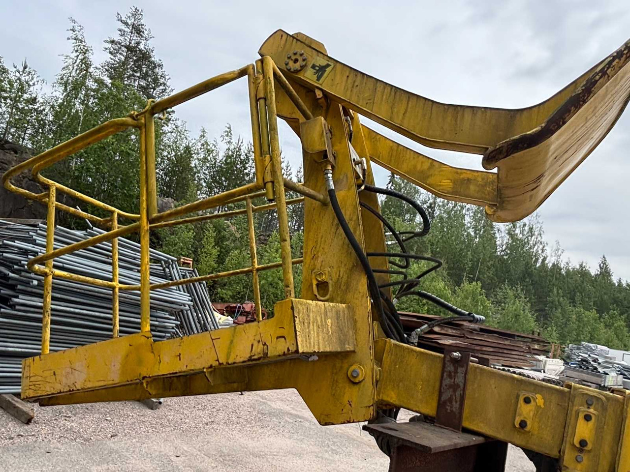Atlas Copco aerial boom (to be dismantled/refurbished) - Aerial platform: picture 5 Atlas Copco aerial boom (to be dismantled/refurbished) - Aerial platform: picture 5