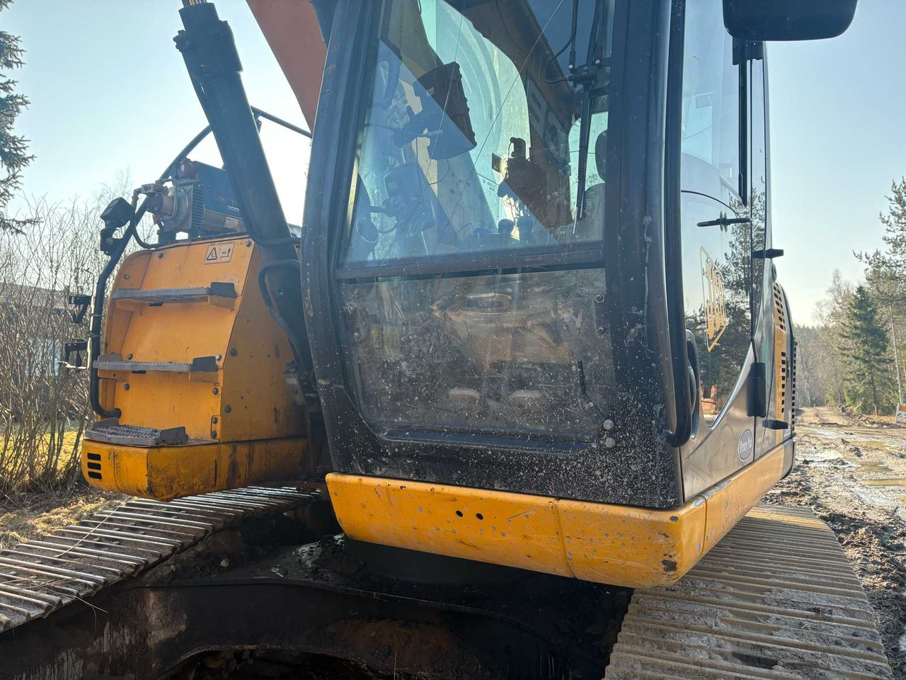 Crawler excavator JCB JZ2 255lc + 3D machine control system - Crawler excavator: picture 3 Crawler excavator JCB JZ2 255lc + 3D machine control system - Crawler excavator: picture 3