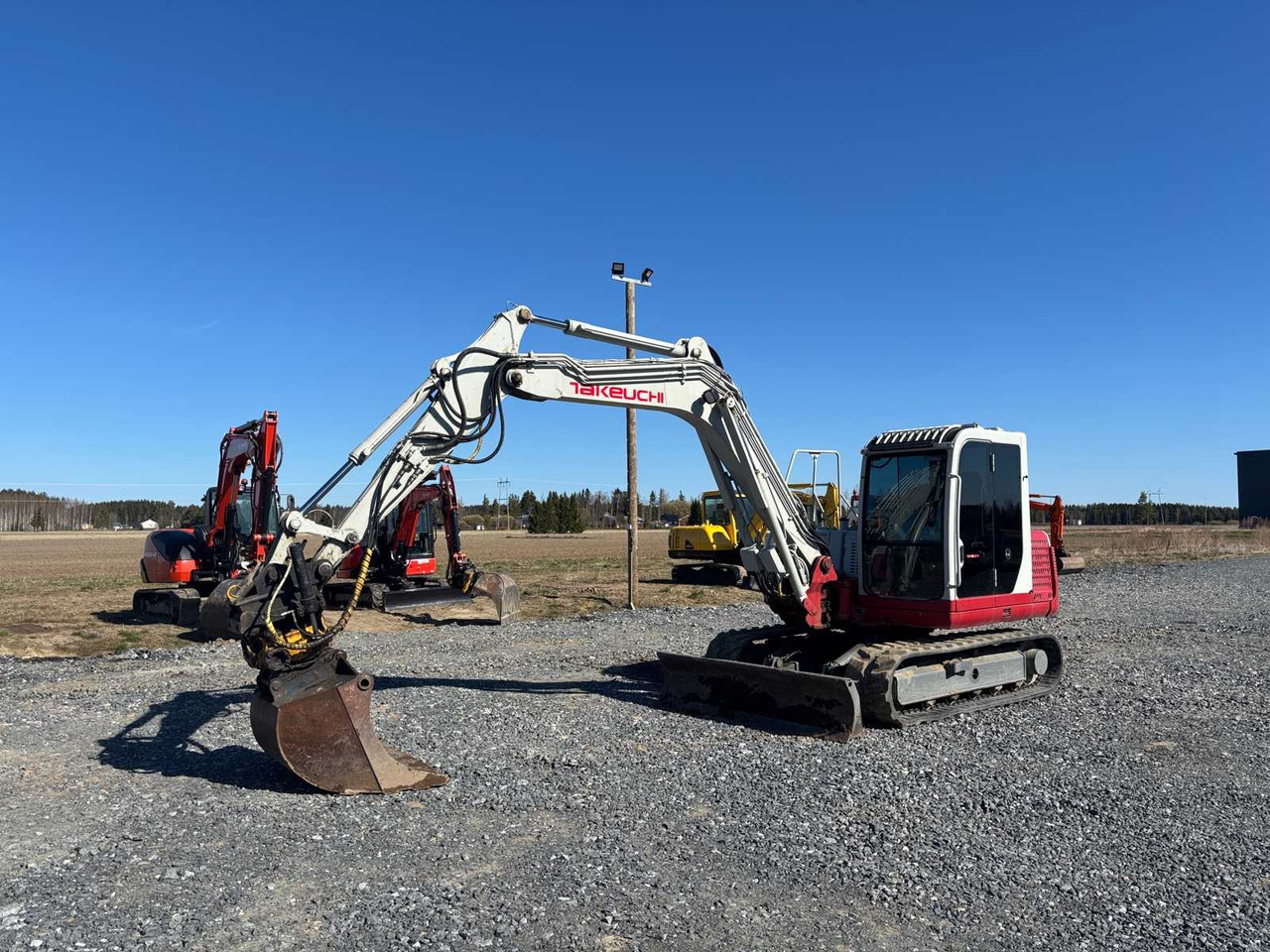 Crawler excavator Takeuchi TB175 - Mini excavator: picture 1 Crawler excavator Takeuchi TB175 - Mini excavator: picture 1