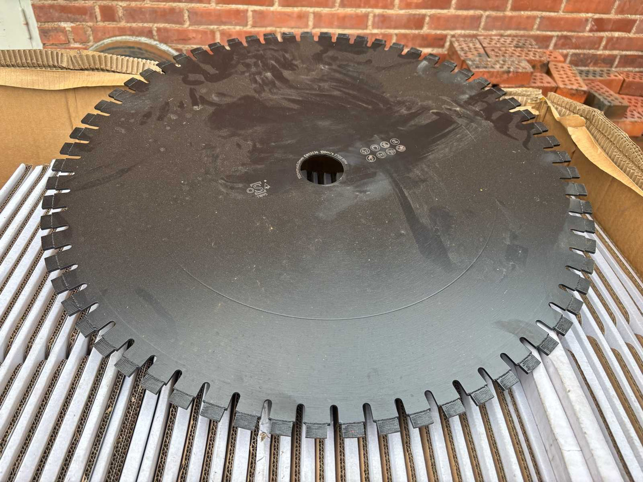Diamond Blade 700mmx60mm 50pcs - Concrete equipment: picture 1 Diamond Blade 700mmx60mm 50pcs - Concrete equipment: picture 1