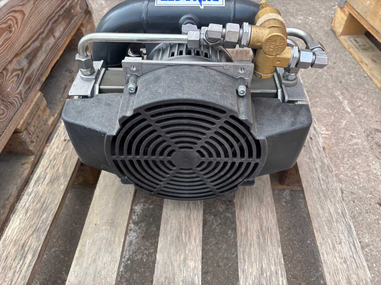 Hydraulic compressor Dynaset HK250/8 - Hydraulics: picture 2 Hydraulic compressor Dynaset HK250/8 - Hydraulics: picture 2
