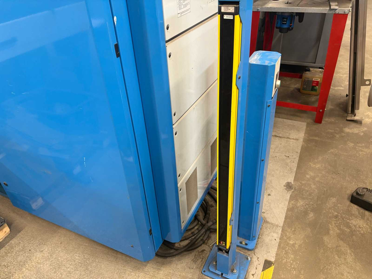 Sheet metal work centre Finn-Power F 6 S - Other machinery: picture 5 Sheet metal work centre Finn-Power F 6 S - Other machinery: picture 5