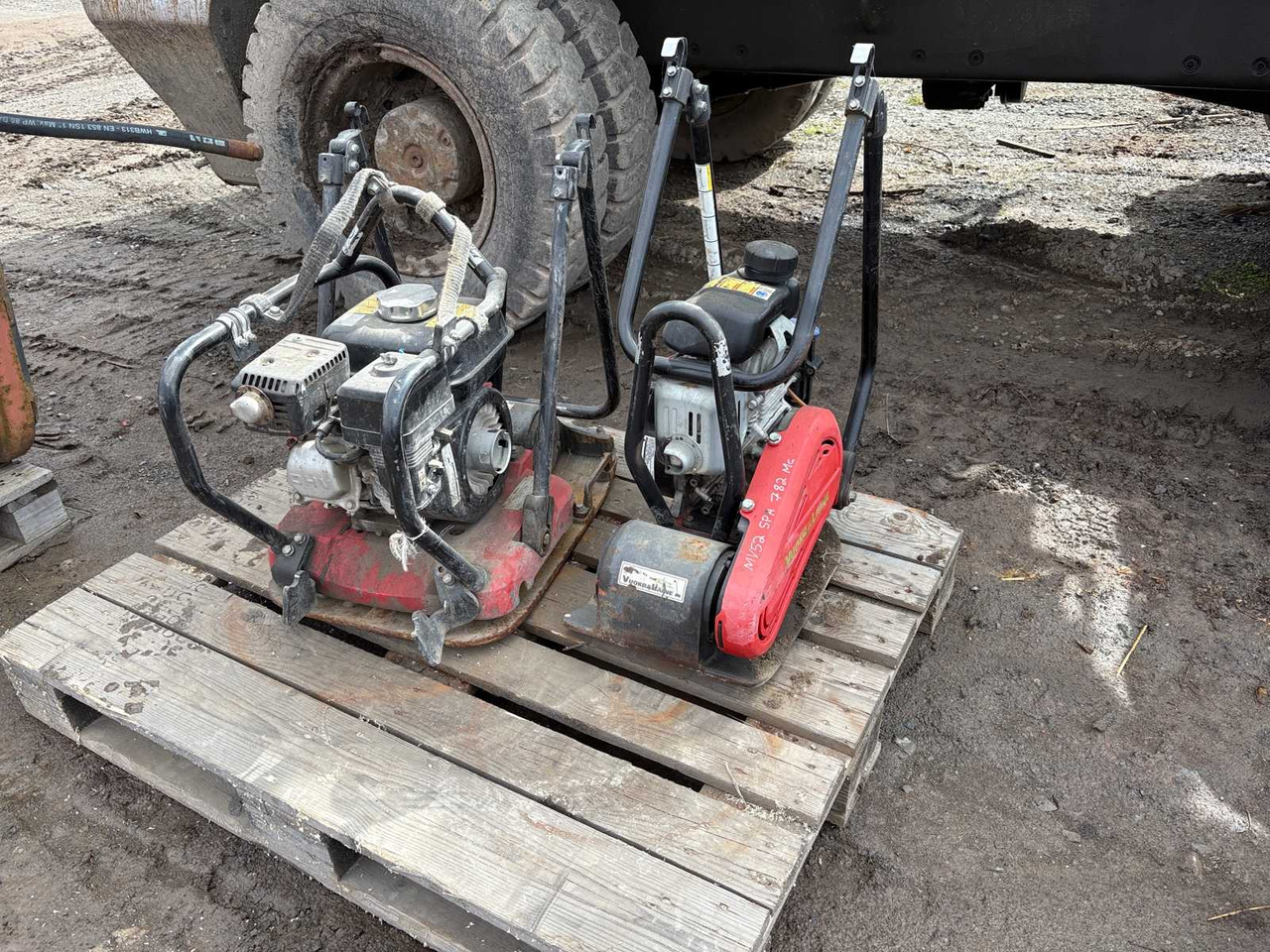 Soil compactors mv54 and mv52 (For repair or spare parts) - Other machinery: picture 1 Soil compactors mv54 and mv52 (For repair or spare parts) - Other machinery: picture 1
