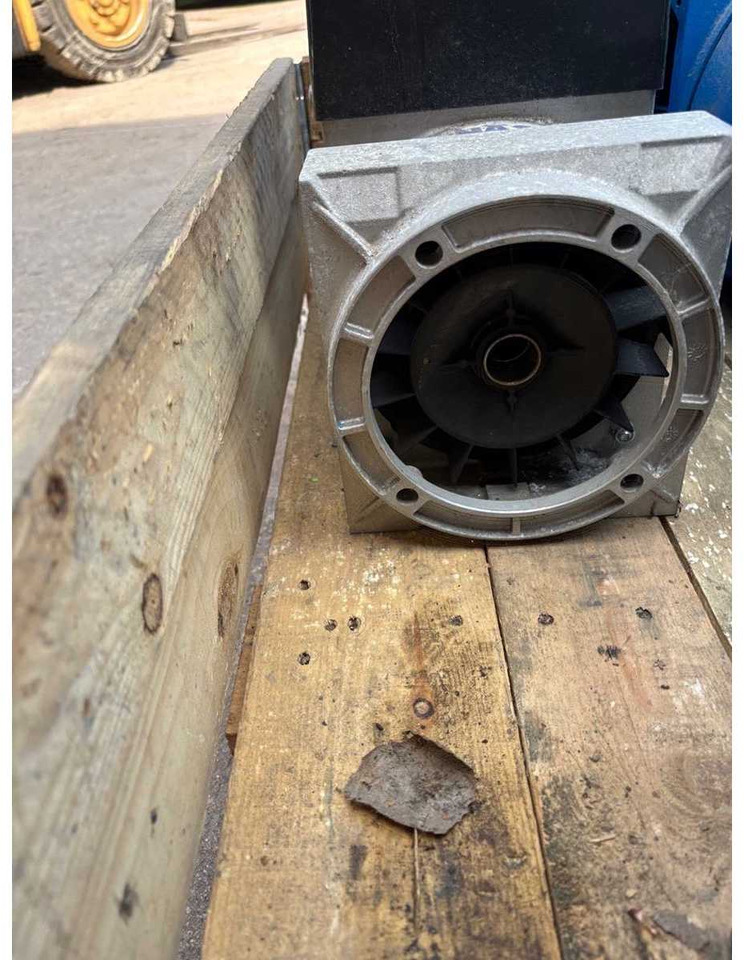 Welding Generator Dynaset EW 220 DC - Other machinery: picture 4 Welding Generator Dynaset EW 220 DC - Other machinery: picture 4