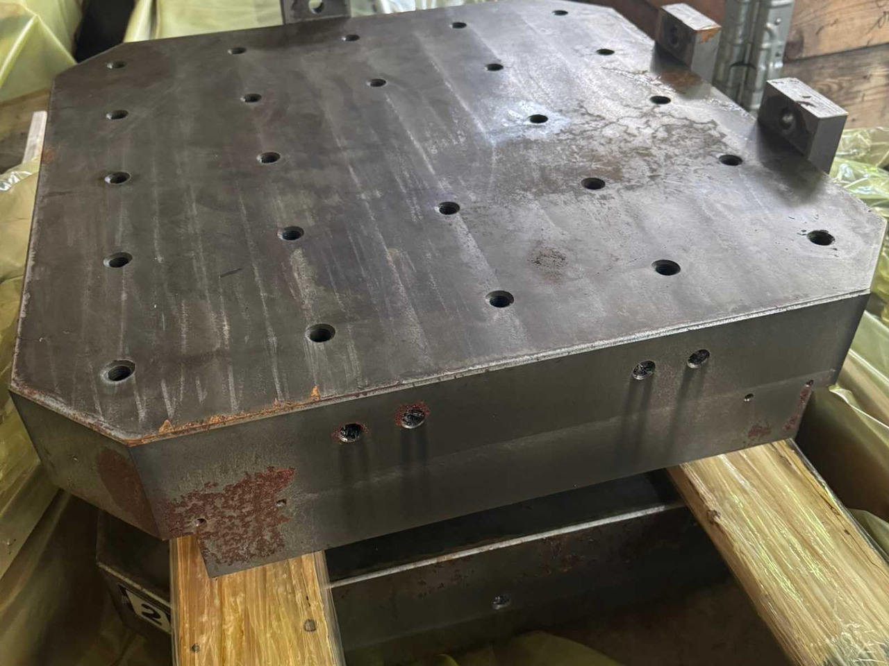 Pallets Doosan ACE -HM630 | 5pcs - Tool/ Equipment: picture 1 Pallets Doosan ACE -HM630 | 5pcs - Tool/ Equipment: picture 1