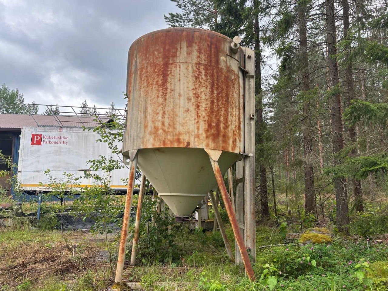 Silo approx. 12m3 - Storage equipment: picture 3 Silo approx. 12m3 - Storage equipment: picture 3