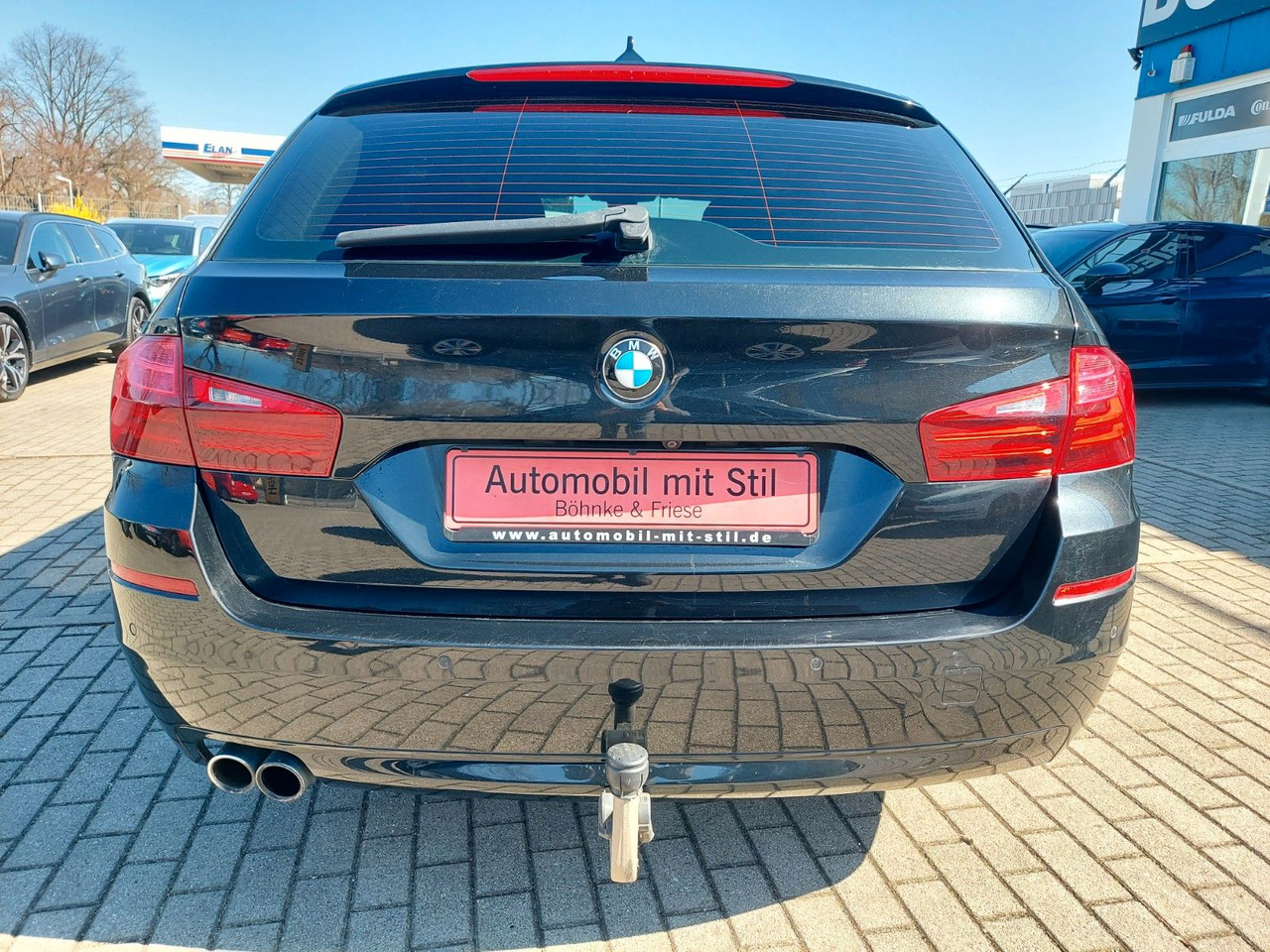 BMW 525 Baureihe 5 Touring 525 d xDrive Radar 360° - Car: picture 5 BMW 525 Baureihe 5 Touring 525 d xDrive Radar 360° - Car: picture 5