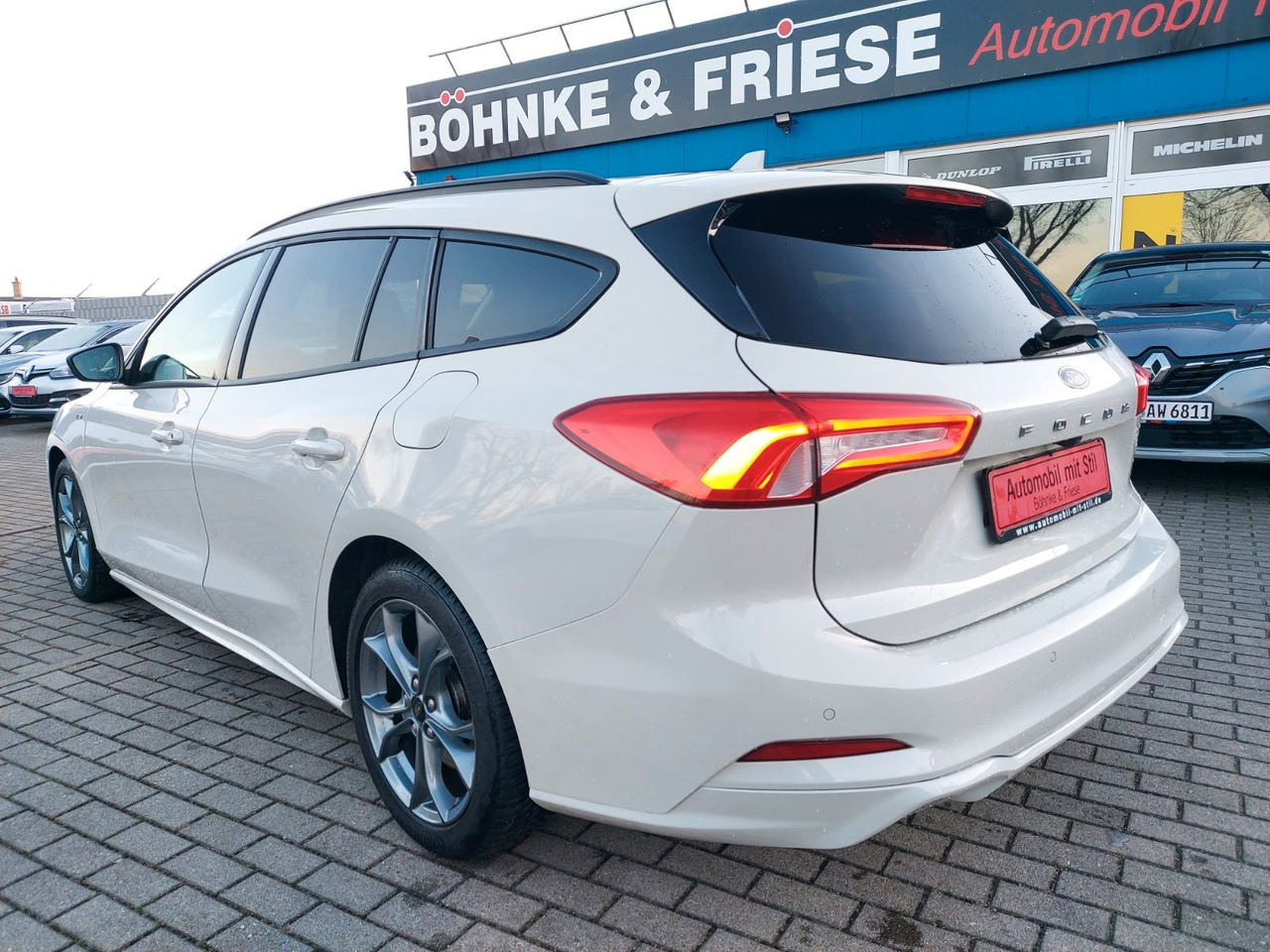 Ford Focus Turnier ST-Line LED Navi Kamera Spurassist - Car: picture 5 Ford Focus Turnier ST-Line LED Navi Kamera Spurassist - Car: picture 5