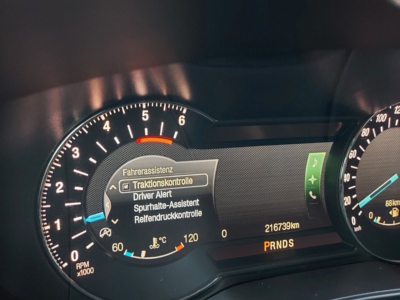 Ford Mondeo Turnier Titanium Autom. Assist DAB Kamera - Car: picture 3 Ford Mondeo Turnier Titanium Autom. Assist DAB Kamera - Car: picture 3