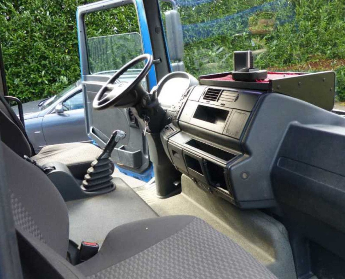 MAN TGL 12.240 KANAL KAMERA REINIGER KOMPLETT - Vacuum truck: picture 5 MAN TGL 12.240 KANAL KAMERA REINIGER KOMPLETT - Vacuum truck: picture 5