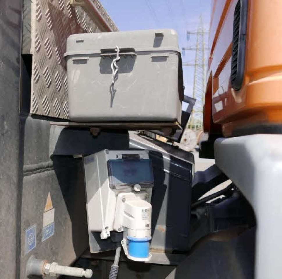 Truck mounted aerial platform Mercedes-Benz ATEGO 4X4 1324 Hub Steiger Ruthmann T220: picture 13 Truck mounted aerial platform Mercedes-Benz ATEGO 4X4 1324 Hub Steiger Ruthmann T220: picture 13