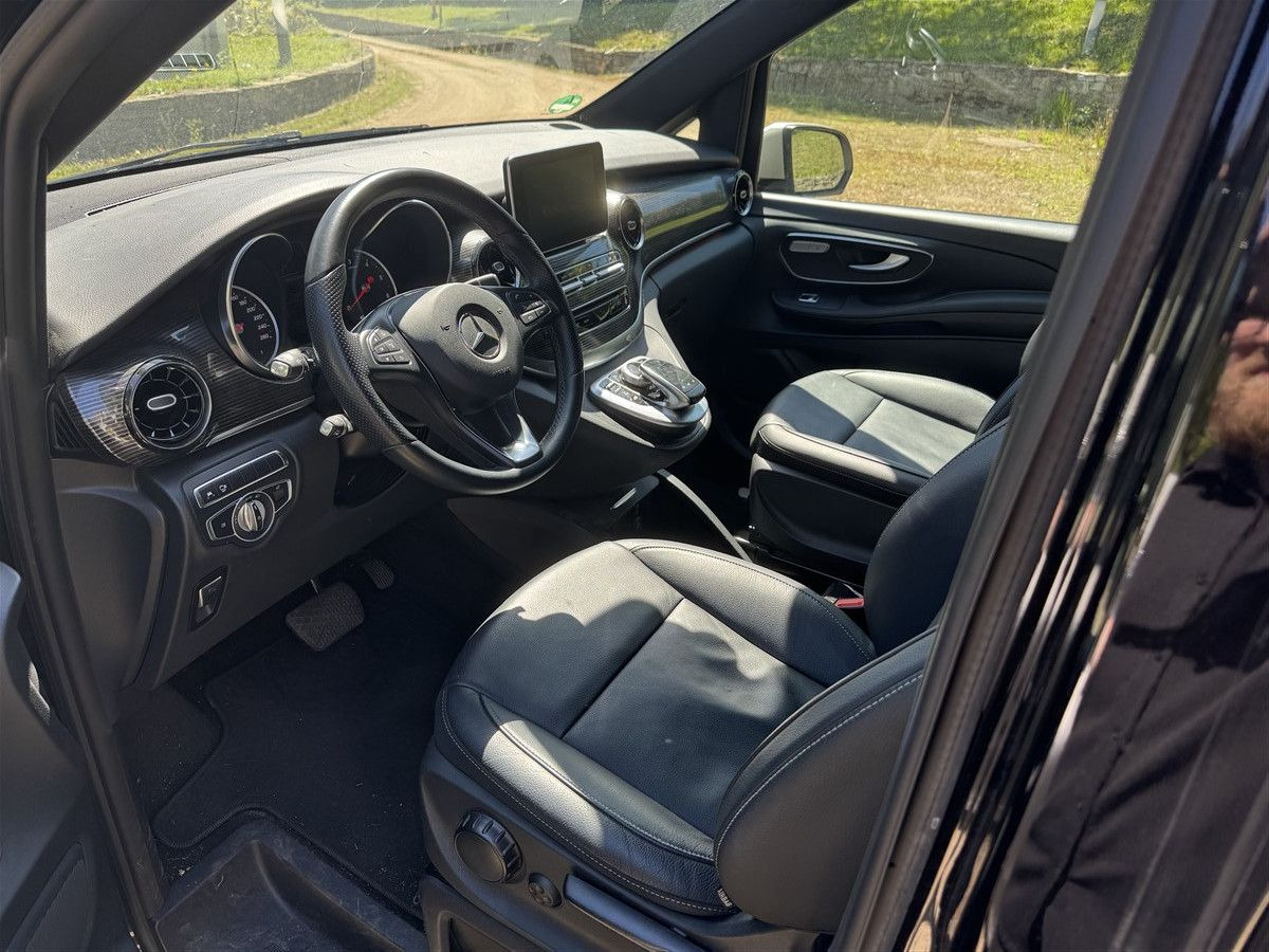Mercedes-Benz V -Klasse V250 d AMG AVANTGARDE extralang 8 Sitz - Passenger van: picture 3 Mercedes-Benz V -Klasse V250 d AMG AVANTGARDE extralang 8 Sitz - Passenger van: picture 3