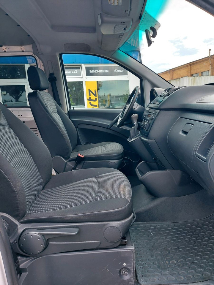 Passenger van Mercedes-Benz Vito Mixto 4x4 116 extralang Automatik 5 Sitze: picture 24