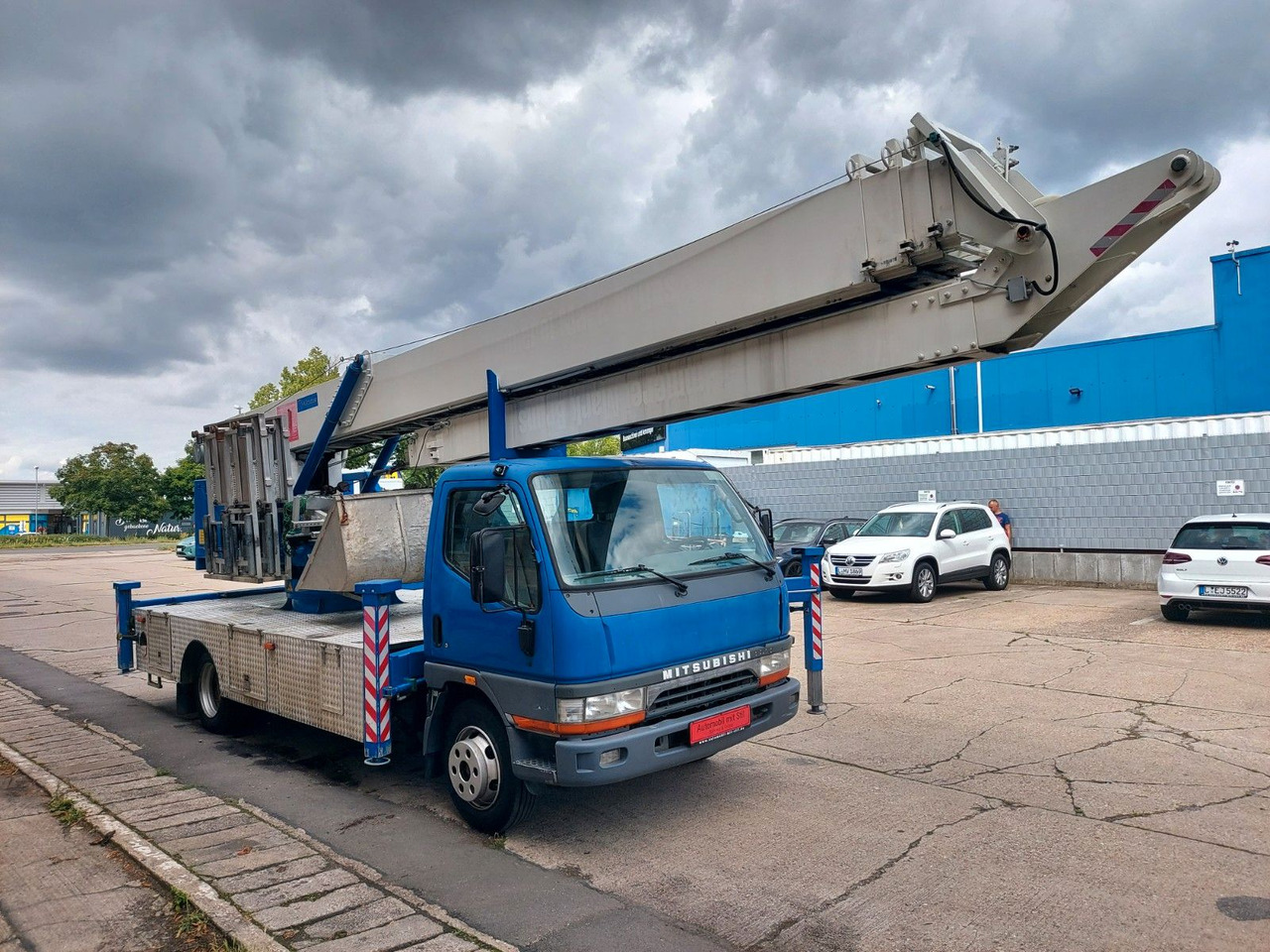 Mitsubishi CANTER DACHDECKER KLAAS AUTOKRAN - Mobile crane: picture 2 Mitsubishi CANTER DACHDECKER KLAAS AUTOKRAN - Mobile crane: picture 2