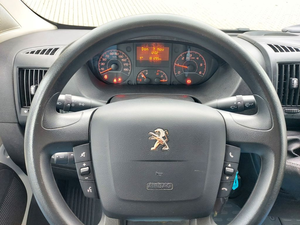 Minibus, Passenger van Peugeot Boxer Kasten Hoch L3H2 lang Klima 2x Schiebetür: picture 14
