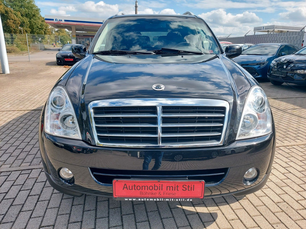 Ssangyong REXTON Rexton II Automatik 7 Sitze Leder 4x4 - SUV: picture 2 Ssangyong REXTON Rexton II Automatik 7 Sitze Leder 4x4 - SUV: picture 2