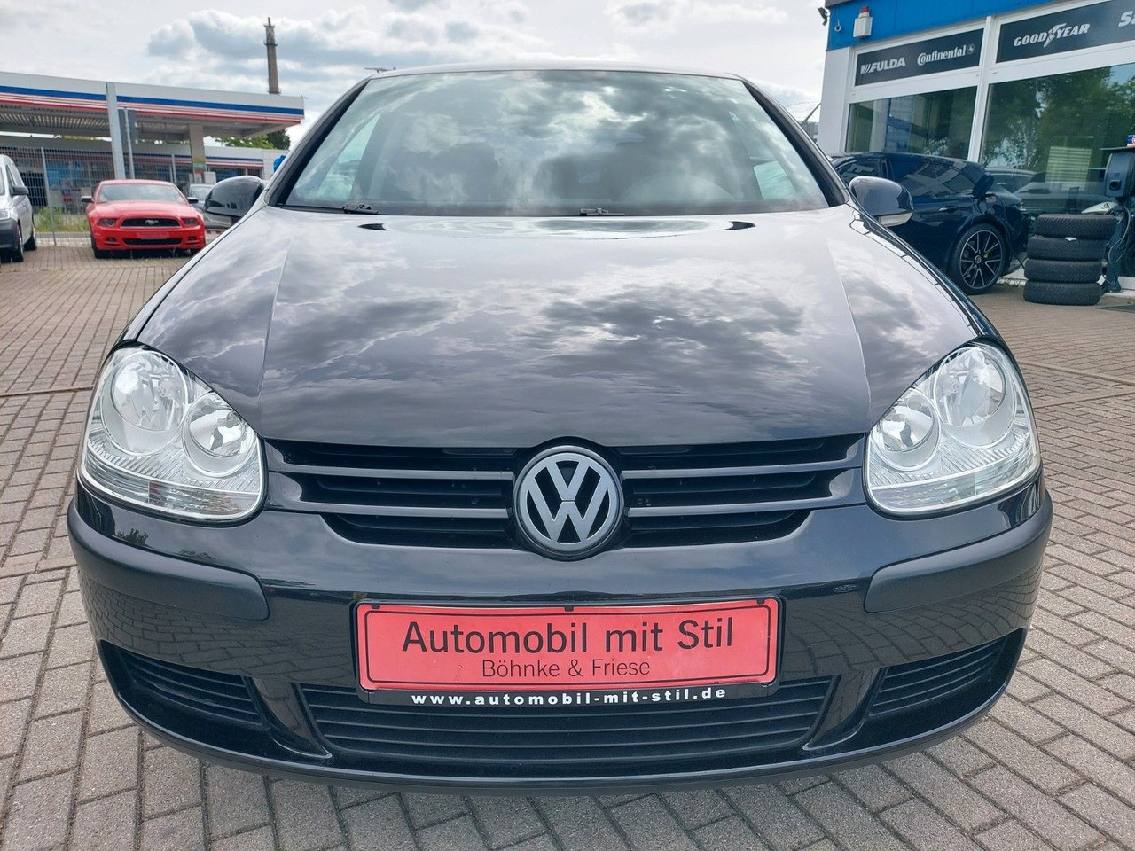 Volkswagen Golf V Lim. Golf 5 Trend Klima 8x Räder - Sedan: picture 1 Volkswagen Golf V Lim. Golf 5 Trend Klima 8x Räder - Sedan: picture 1