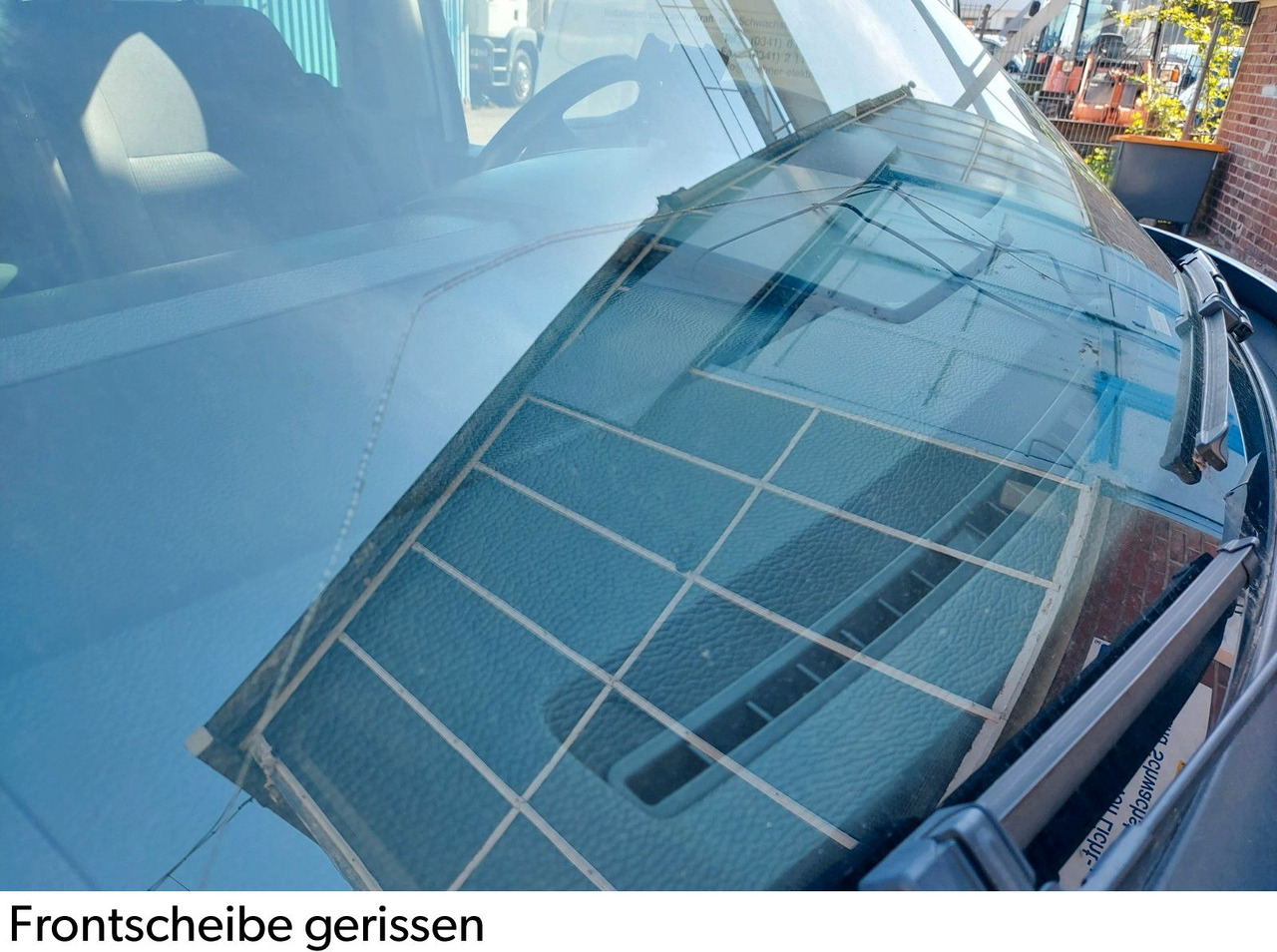 Volkswagen T5 Multivan Bus Comfortline 7 Sitze SHZ AHK - Passenger van: picture 2 Volkswagen T5 Multivan Bus Comfortline 7 Sitze SHZ AHK - Passenger van: picture 2