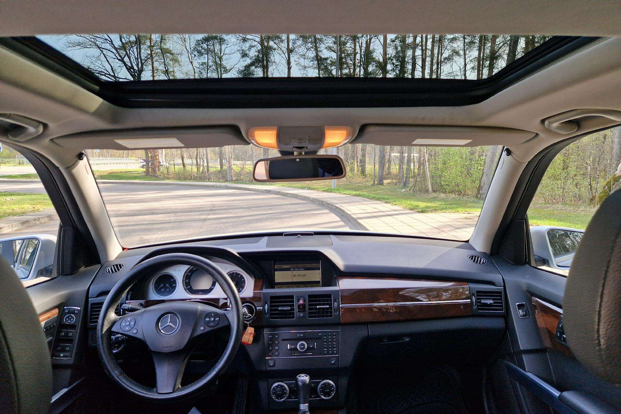 Car Mercedes-Benz GLK350: picture 9