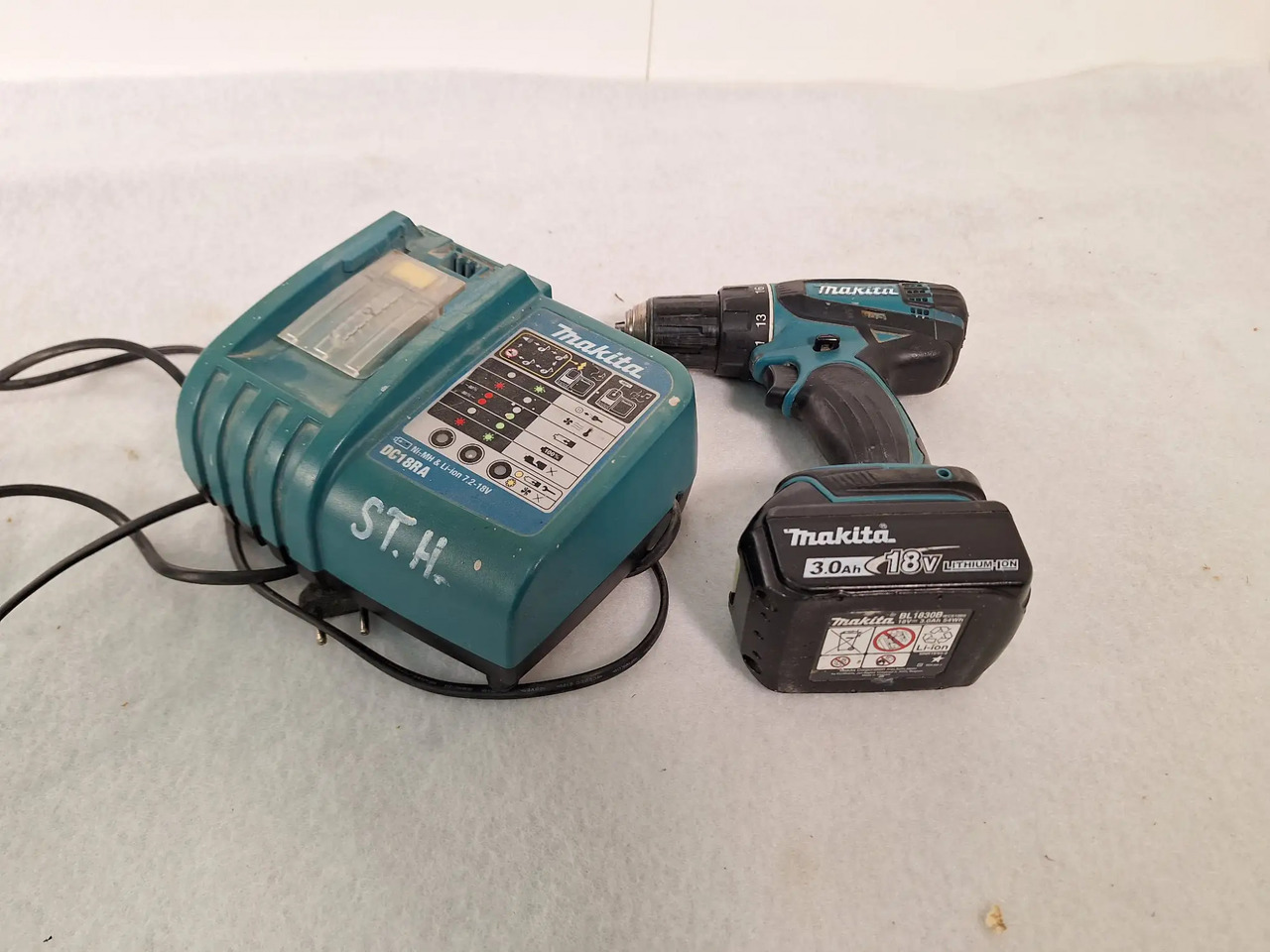 1 Stk. Akku Bohrmaschine (Makita) - Tool/ Equipment: picture 1 1 Stk. Akku Bohrmaschine (Makita) - Tool/ Equipment: picture 1