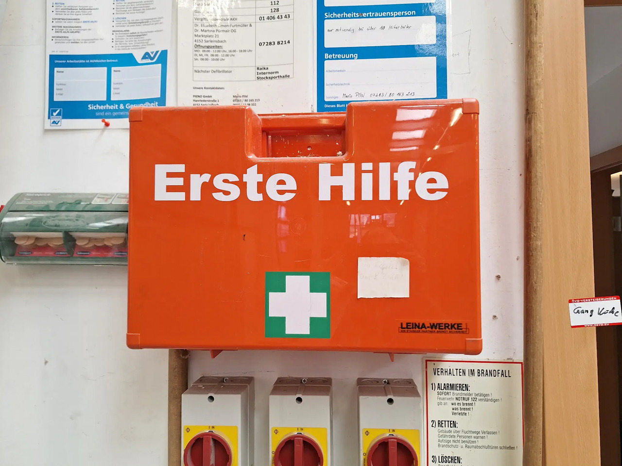 1 Stk. Erste-Hilfe-Koffer - Tool/ Equipment: picture 1 1 Stk. Erste-Hilfe-Koffer - Tool/ Equipment: picture 1