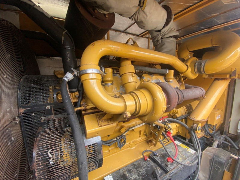 Caterpillar 900 KVA NVT - Generator set: picture 5 Caterpillar 900 KVA NVT - Generator set: picture 5